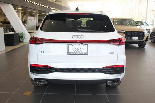 2025 Audi Q5 Premium Plus