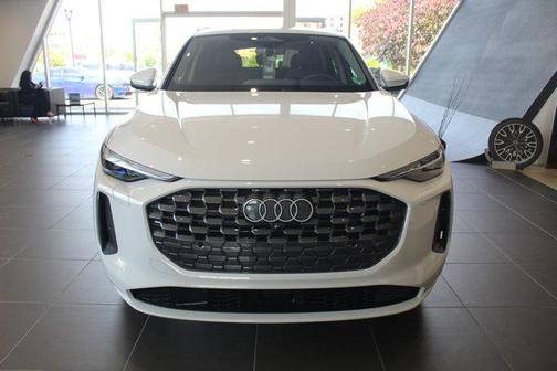 2025 Audi Q5 Premium Plus