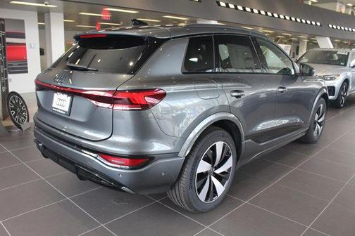 2025 Audi SQ6 e-tron Premium Plus quattro