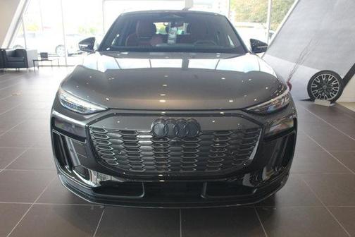 2025 Audi SQ6 e-tron Premium Plus quattro