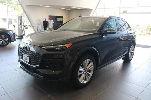 2025 Audi Q6 e-tron Premium