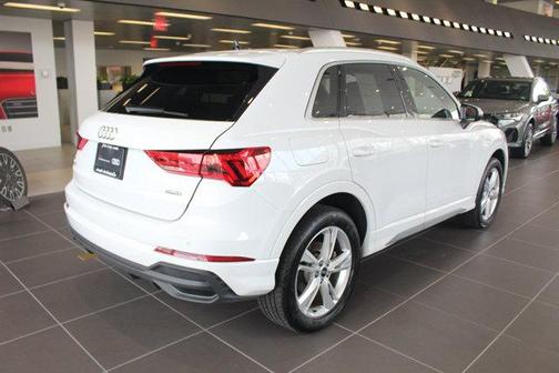 2024 Audi Q3 Premium 45 TFSI S line quattro Tiptronic