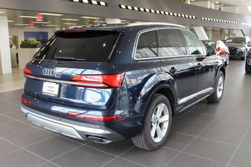 2025 Audi Q7 55 Premium