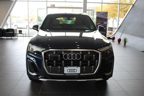 2025 Audi Q7 55 Premium