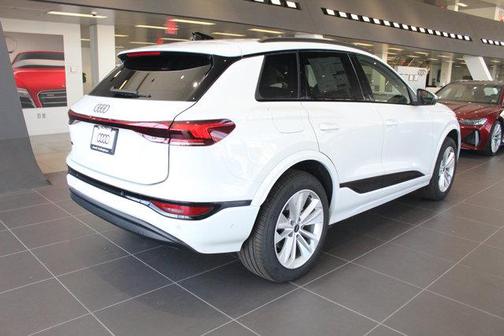 2025 Audi Q6 e-tron Premium