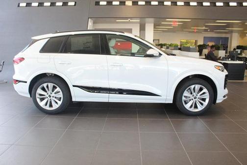 2025 Audi Q6 e-tron Premium