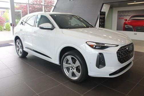 2025 Audi Q5 Premium Plus
