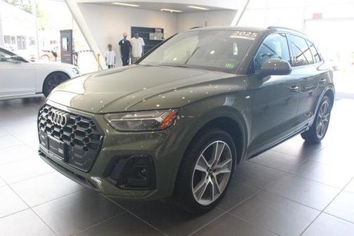 2025 Audi Q5 45 S line Premium