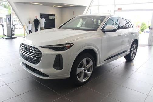 2025 Audi Q5 Premium Plus