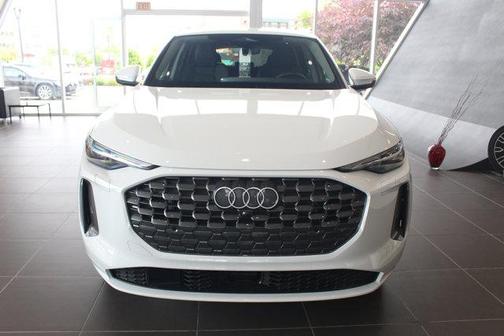 2025 Audi Q5 Premium Plus