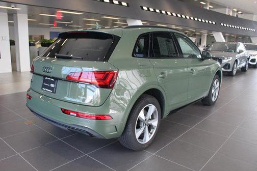 2025 Audi Q5 40 Premium Plus