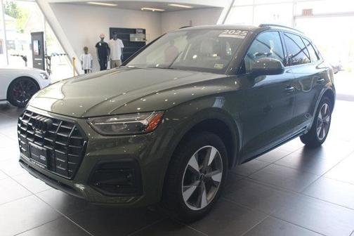 2025 Audi Q5 40 Premium Plus