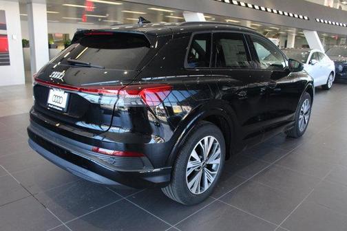 2025 Audi Q4 e-tron Premium 45 quattro