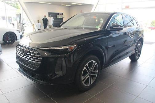 2025 Audi Q5 Premium