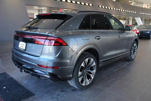 2025 Audi Q8 55 Premium Plus