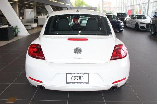 2012 Volkswagen Beetle Base