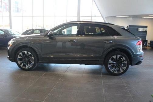 2025 Audi Q8 55 Premium Plus