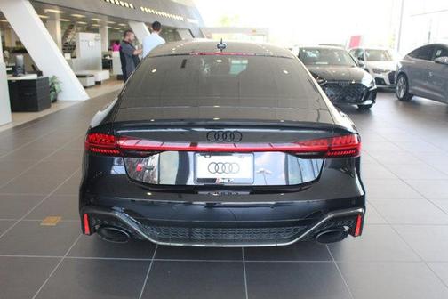 2024 Audi RS 7 4.0T Performance