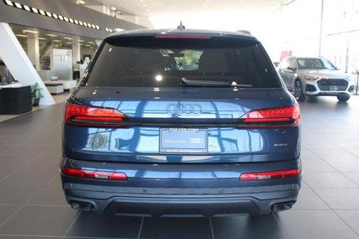 2025 Audi Q7 45 Premium