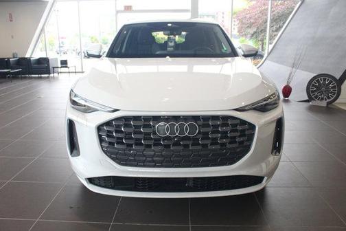 2025 Audi Q5 Premium Plus