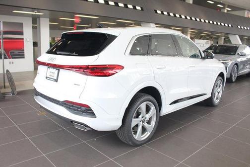 2025 Audi Q5 Premium Plus