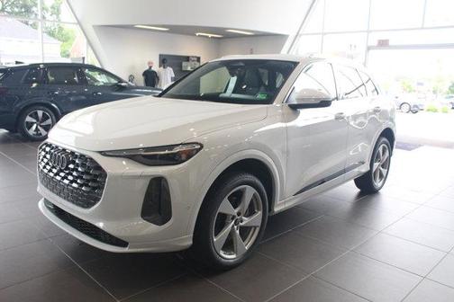 2025 Audi Q5 Premium Plus