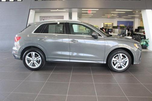 2020 Audi Q3 45 S line Premium