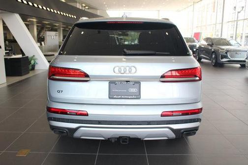 2025 Audi Q7 55 Premium Plus