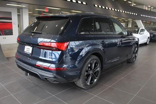 2025 Audi Q7 55 Prestige