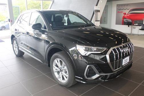 2025 Audi Q3 Premium 45 TFSI S line quattro Tiptronic