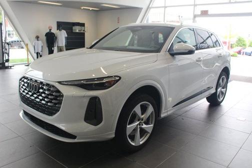 2025 Audi Q5 Premium Plus