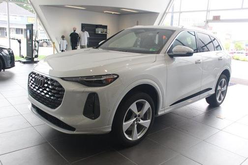2025 Audi Q5 Premium Plus
