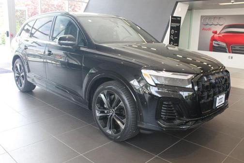 2025 Audi Q7 55 Premium Plus