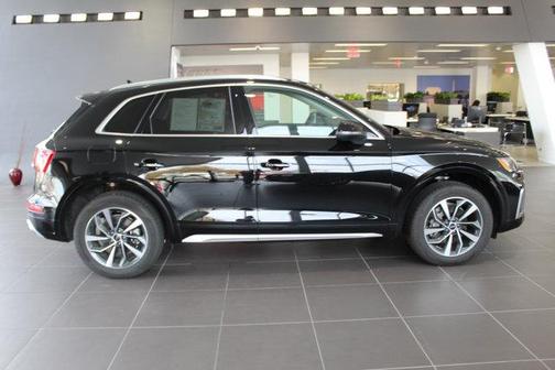 2025 Audi Q5 45 S line Premium