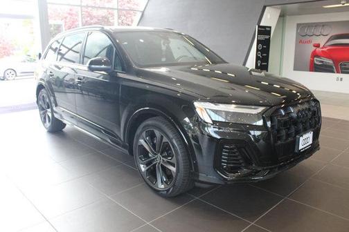 2025 Audi Q7 55 Premium Plus