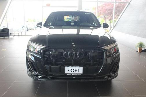 2025 Audi Q7 55 Premium Plus
