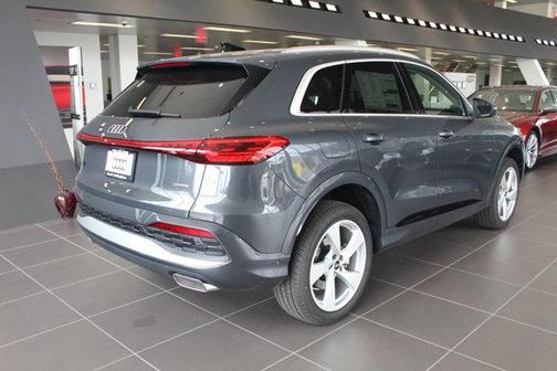 2025 Audi Q5 Premium Plus