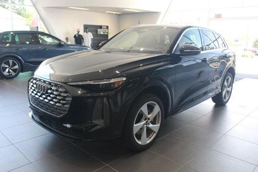 2025 Audi Q5 Premium Plus