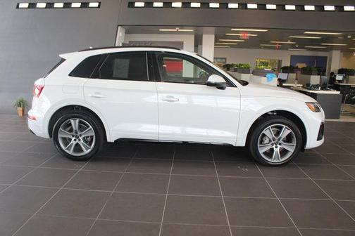 2025 Audi Q5 45 S line Premium