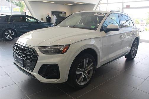 2025 Audi Q5 45 S line Premium
