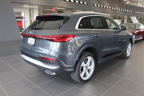 2025 Audi Q5 Premium Plus