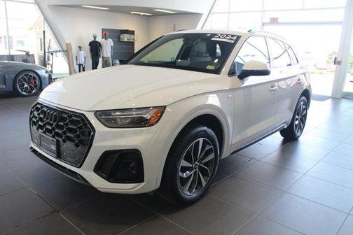 2024 Audi Q5 45 S line Premium