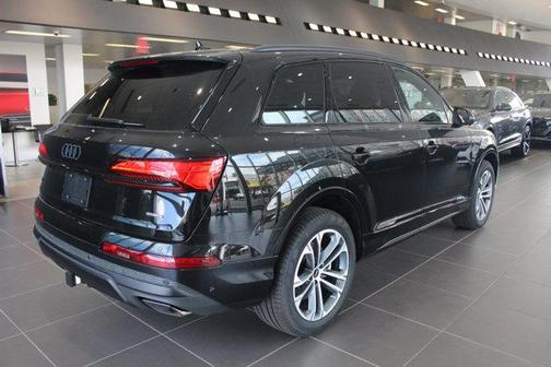 2026 Audi Q7 55 Premium