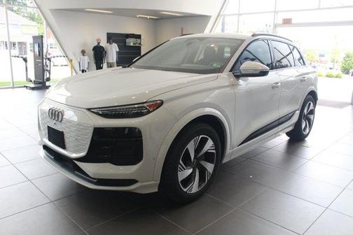2025 Audi Q6 e-tron Prestige quattro