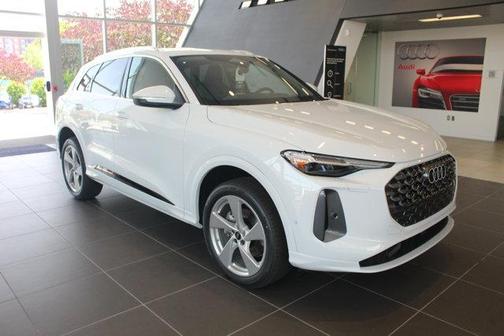 2025 Audi Q5 Premium Plus