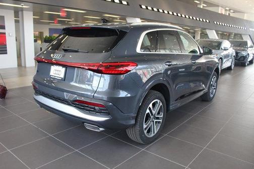 2025 Audi Q5 Premium