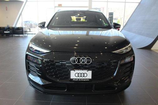 2025 Audi Q6 e-tron Premium quattro