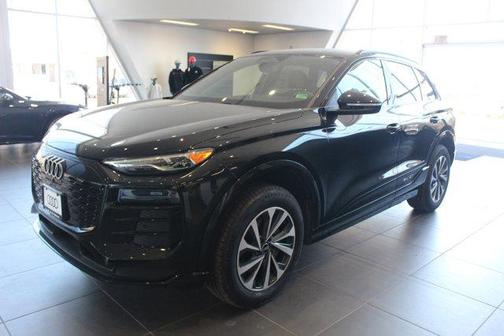 2025 Audi Q6 e-tron Premium quattro