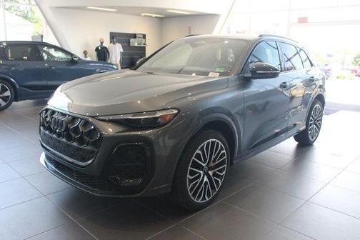 2025 Audi SQ5 3.0T Premium Plus