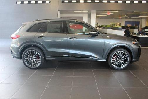 2025 Audi SQ5 3.0T Premium Plus